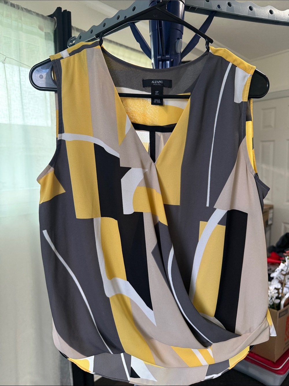 Alfani Yellow, Black & Gray Abstract Sleeveless Top